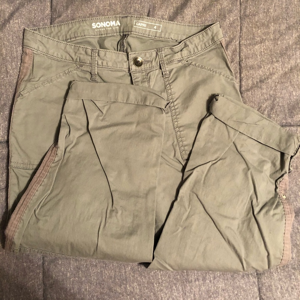 Clothes - Picture 6 of 8